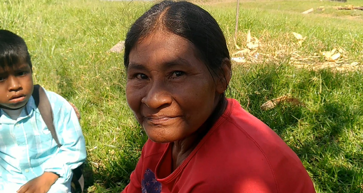 Doña Luz Miryam ha sido testigo de la personificación de los bufeos en el Amazonas. Mauricio Orjuela.