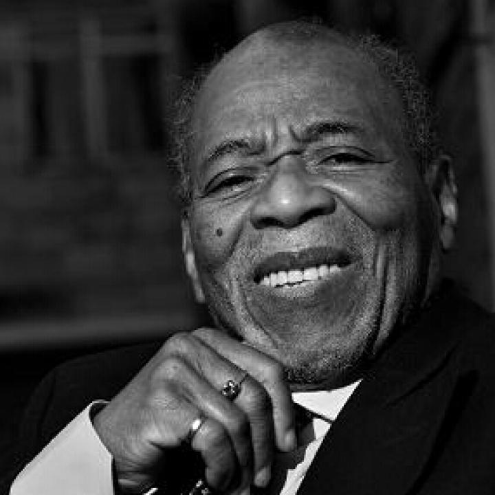 Falleció el escritor Arnoldo Palacios | Radio Nacional de Colombia