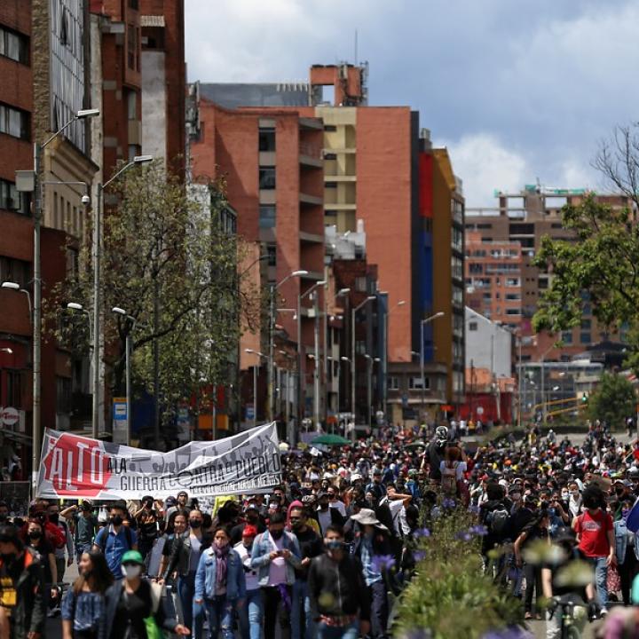 Marchas en Bogotá anuncian nuevas manifestaciones este lunes  Radio
