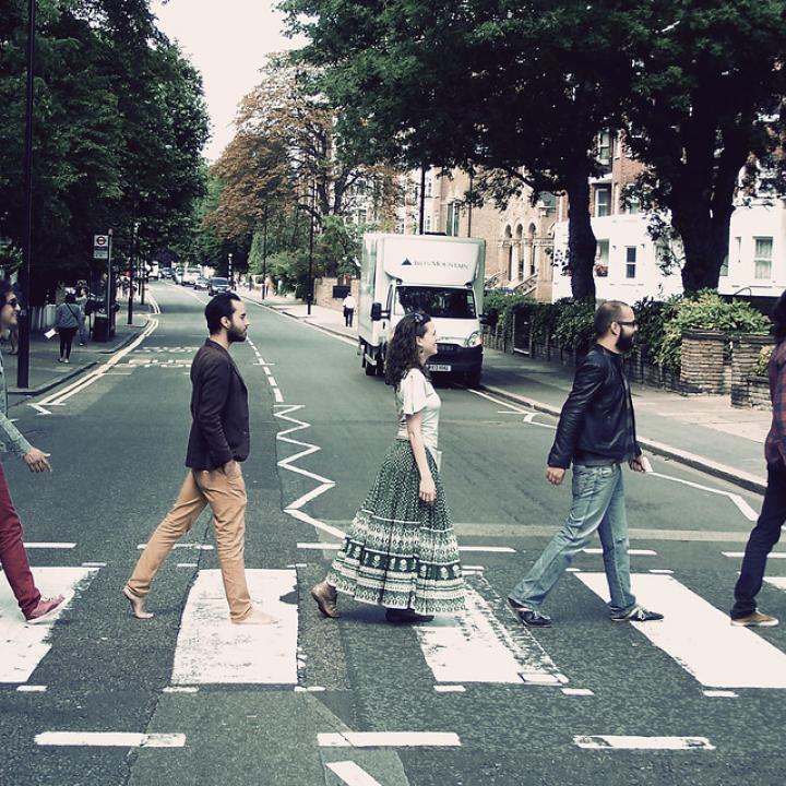 La banda tributo colombiana Classicstone se une a la fiebre mundial de celebración del quincuagésimo aniversario del álbum 'Sgt. Pepper's Lonely Hearts Club Band'. Foto: Colprensa - Teatro Libre.