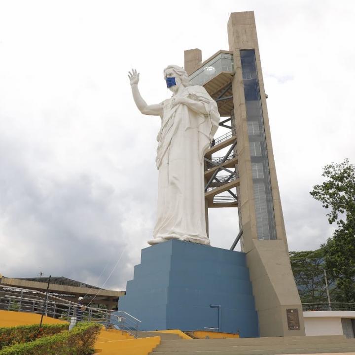 Monumento del Santísimo con tapabocas, Foto: Angélica Blanco