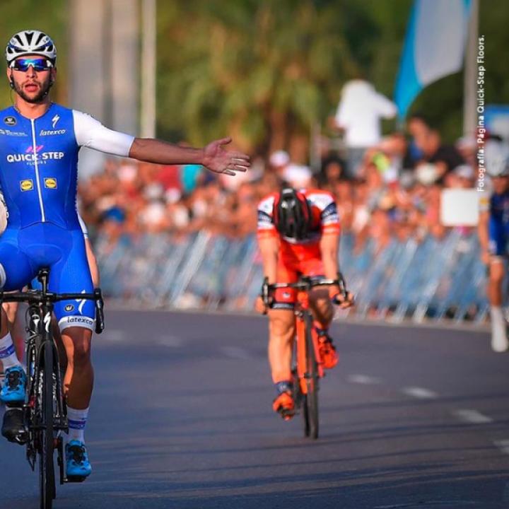 El pedalista antioqueño Fernando Gaviria. Foto: Página Quick - Step Floors.