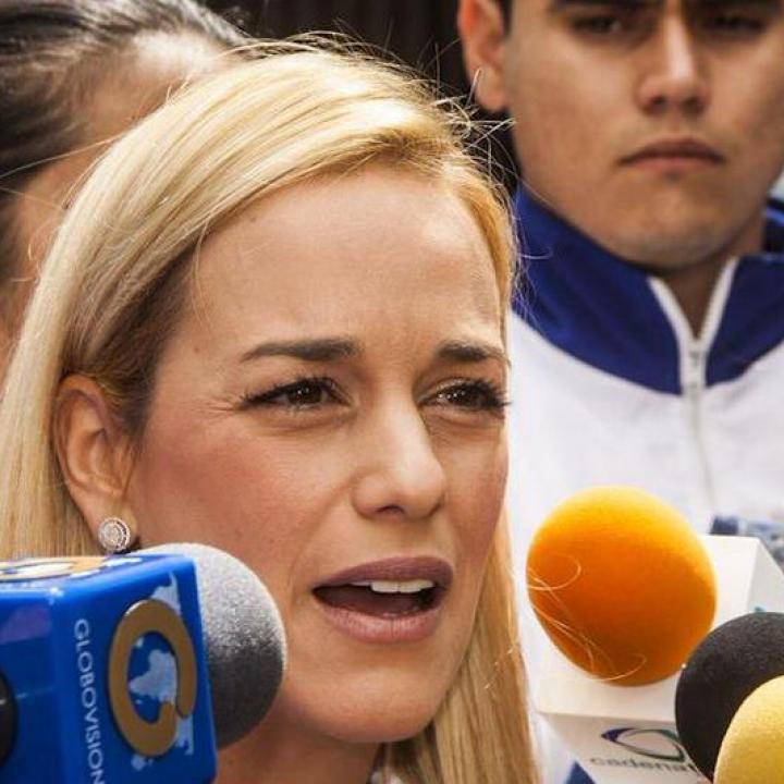 Foto: Cortesía Twitter @liliantintori Lilian Tintori, esposa del líder opositor venezolano, Leopoldo López.