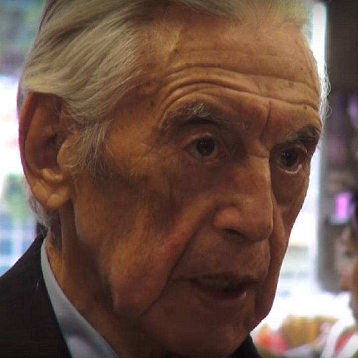 Foto: Pantallazo video 'Visita a Rogelio Echavaría'. Canal YouTube Banco de la República.