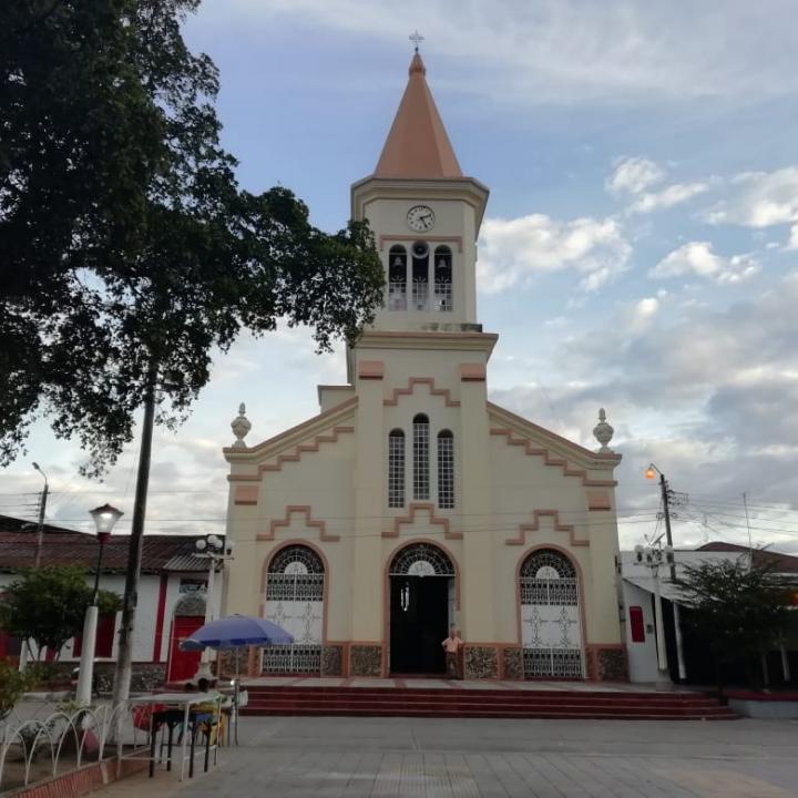 Plaza de Venadillo (Tolima). Foto: Adriana Chica.
