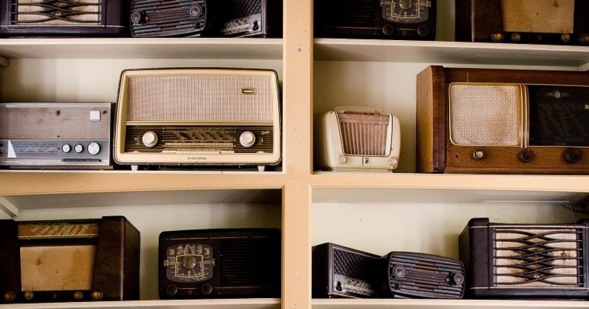 Hechos históricos que Colombia vivió a través de la radio Radio Nacional de Colombia